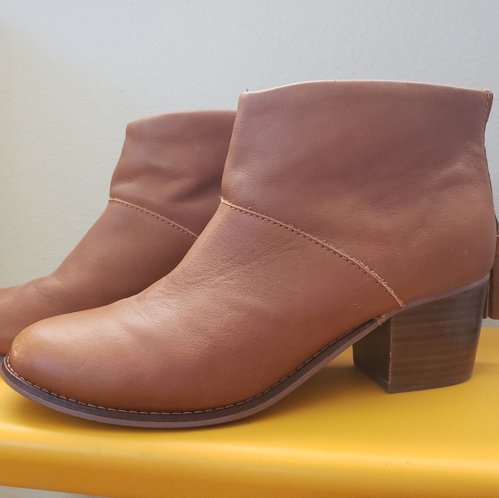 **SOLD**TOMS Bootie